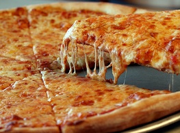 Pizza, kečap i majoneza