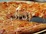 Pizza, kečap i majoneza