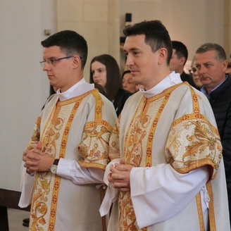 Đakonsko ređenje